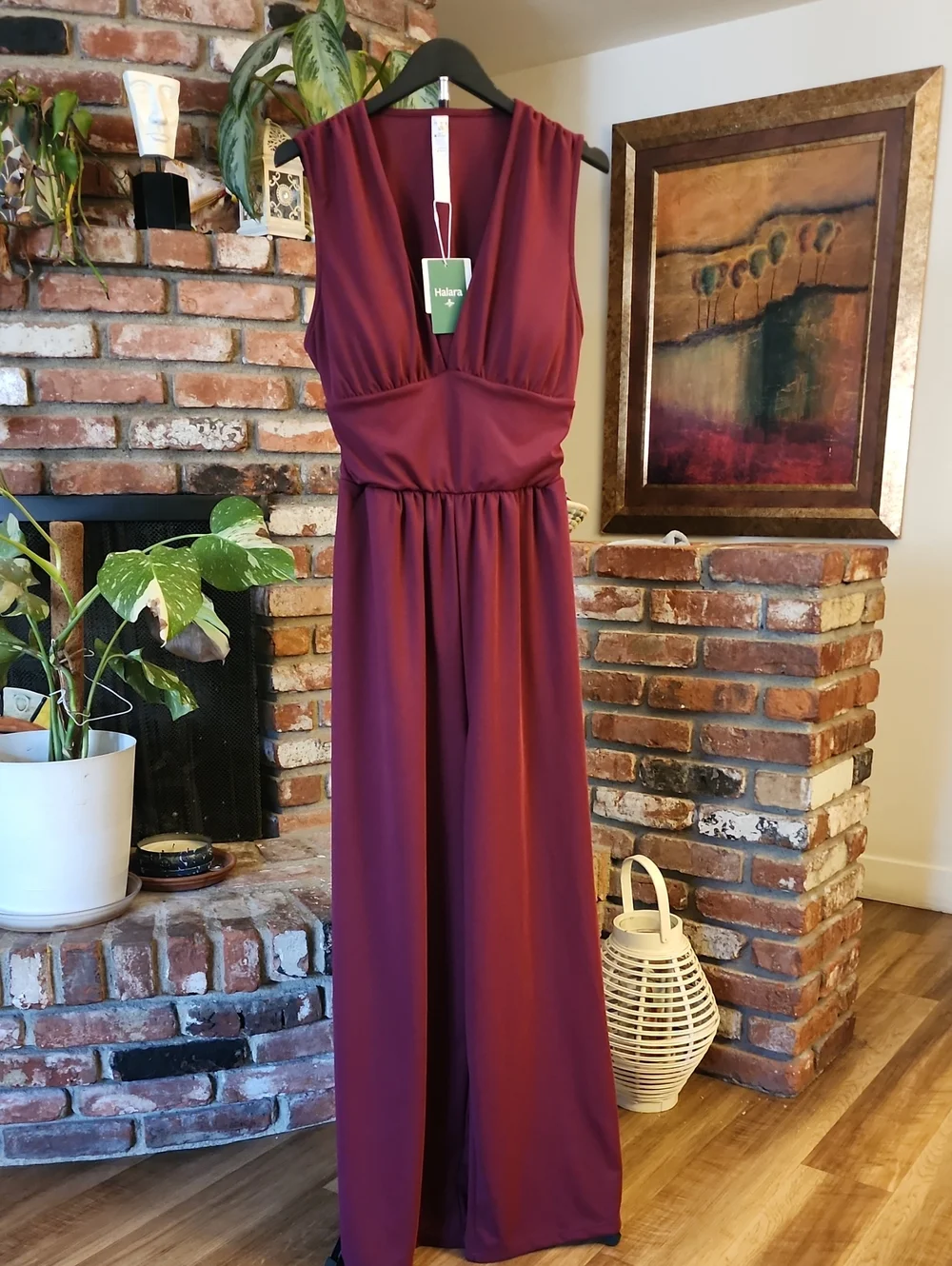 NWT HALARA Burgundy V-Neck Wide Leg Stretch Jumpsuit With Pockets